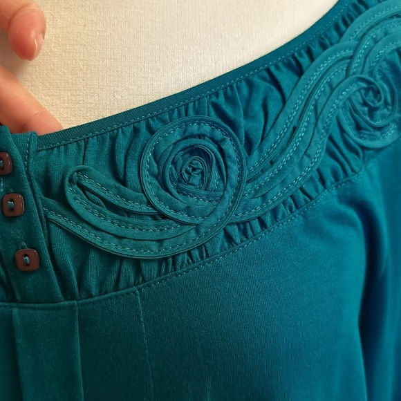 Covington Women’s top - Picture 4 of 5